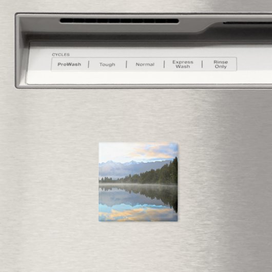 Vroege ochtend reflecteert het landschap magneet (Insitu (Vaatwasser))