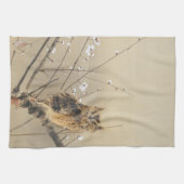 Vroege pruimbloesems van Nishimura Goun,  Owl Theedoek (Horizontaal)