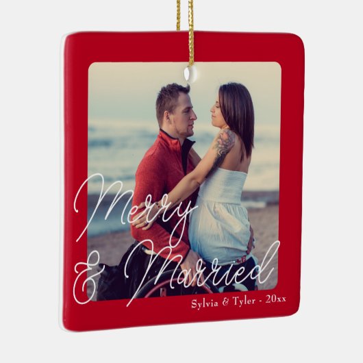 Vrolijk en getrouwd bruiloft Pas getrouwd Keramisch Ornament (Rechts)