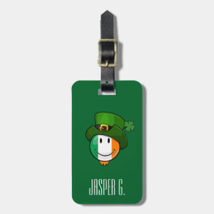 Vrolijk Iers Vlag die een Pet van Leprechaun leidt Bagagelabel