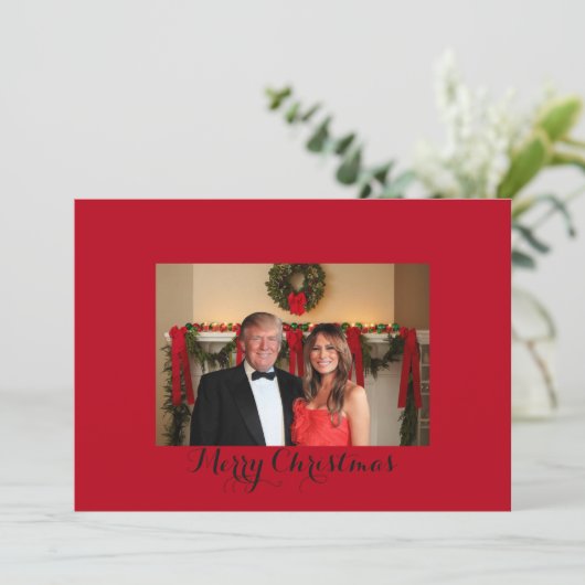 Vrolijk kerstfeest van Donald en Melania Feestdagenkaart (Staand voorkant)