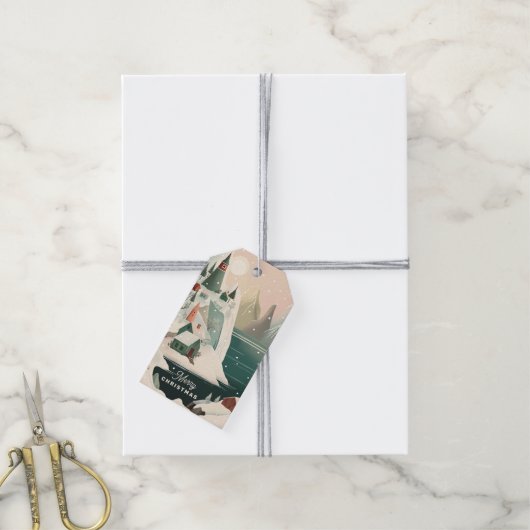 vrolijk kerstfeest. Winter bergdorp landschap Cadeaulabel (Met Touw)