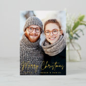 Vrolijk Kerstmis elegante script pine groene foto Folie Feestdagenkaart (Staand Voorkant)