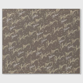 Vrolijk Kerstmis Gouden Script Naam Royal Brown Cadeaupapier (Vlak)