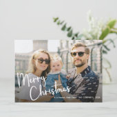 Vrolijk kerstscript belettering 2 foto feestdagenkaart (Staand voorkant)
