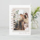 Vrolijk modern en neutraal familiefoto feestdagenkaart (Staand voorkant)