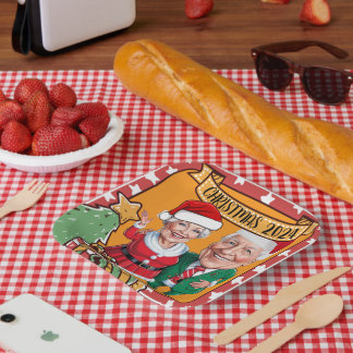 Vrolijk rood en goud karikatuur paar papieren bordje