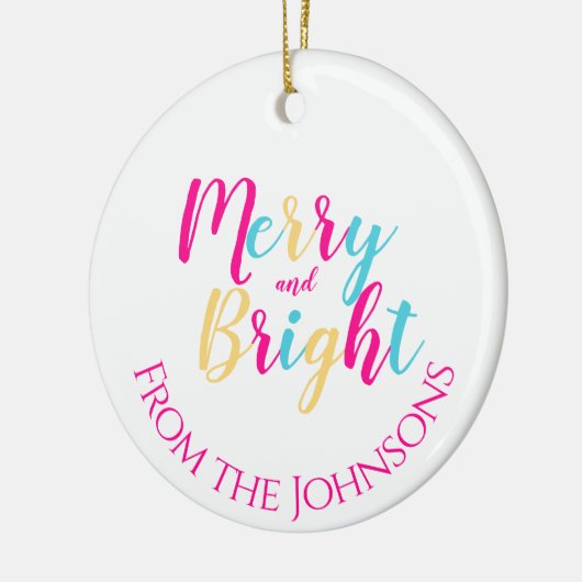 Vrolijke en heldere kleurrijke familie kerst keramisch ornament (Links)