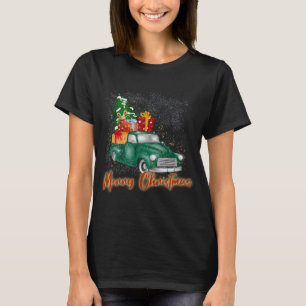 Vrolijke Kerst Rode Vrachtwagen met Boom Cadeaus, T-shirt