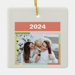 Vrolijke kleurrijke heldere leuke kerstlijnen keramisch ornament