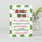 Vrolijke Vibes Groovy Kerstfeest uitnodiging (Staand voorkant)