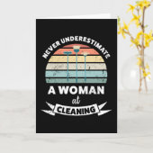 Vrouw aan het Schoonmaken Huishoudster Cadeau Echt Kaart (Gele Bloem)