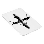 Vrouw aan subeboard, reflectie over het inpakken v magneet (Rechterzijde)