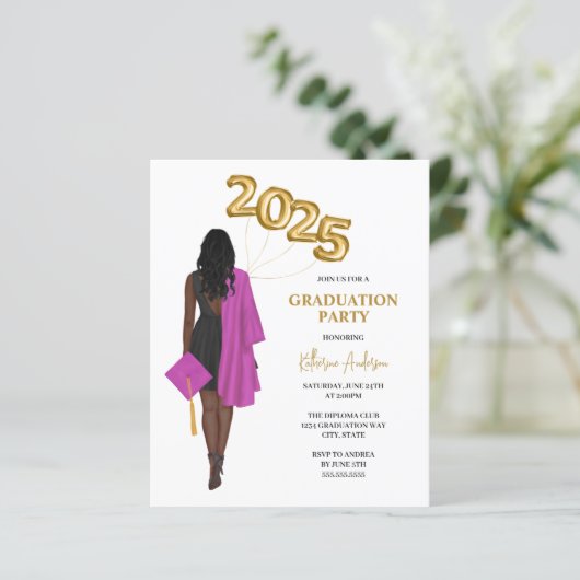 Vrouw Budget Roze Graduation Party Uitnodiging (Staand voorkant)