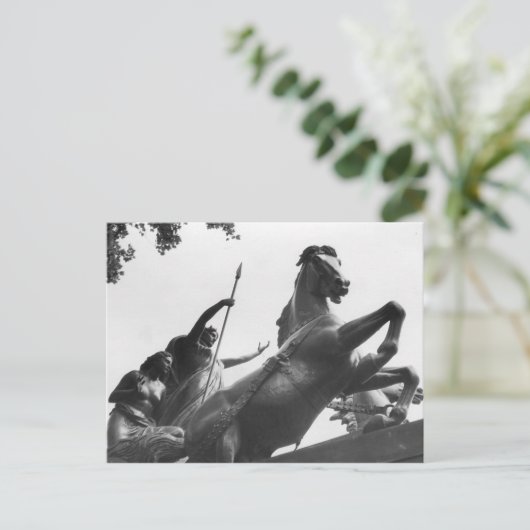 Vrouw chauffeur! briefkaart (Staand voorkant)