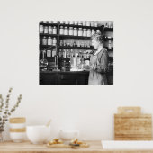 Vrouw Chemist, 1919 Poster (Keuken)