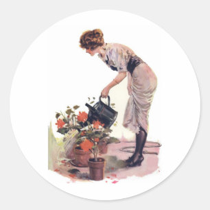vrouw die blikken bloemen drenkt ronde sticker