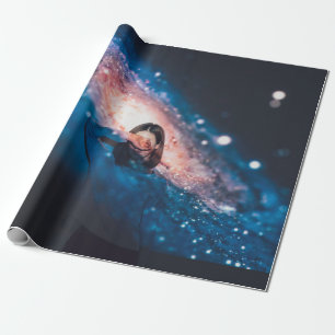 VROUW DIE HAAR GEZICHT BEDEKT MET DE JUISTE HAND M CADEAUPAPIER