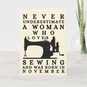 Vrouw Die Naaien Leert En In November Is Geboren Kaart