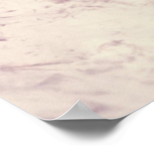 Vrouw die zich op strand terugtrekt poster (Hoek)