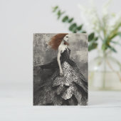 Vrouw draagt een Black Fish Scale Dress Fantasy Briefkaart (Staand voorkant)