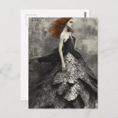Vrouw draagt een Black Fish Scale Dress Fantasy Briefkaart (Voorkant / Achterkant)