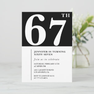 Vrouw Elegante 67e verjaardagsuitnodiging Chic Een Kaart