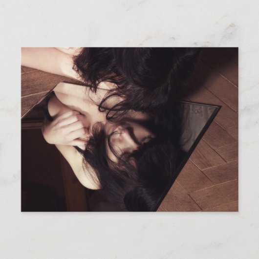 Vrouw en spiegel briefkaart (Voorkant)