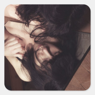 Vrouw en spiegel vierkante sticker