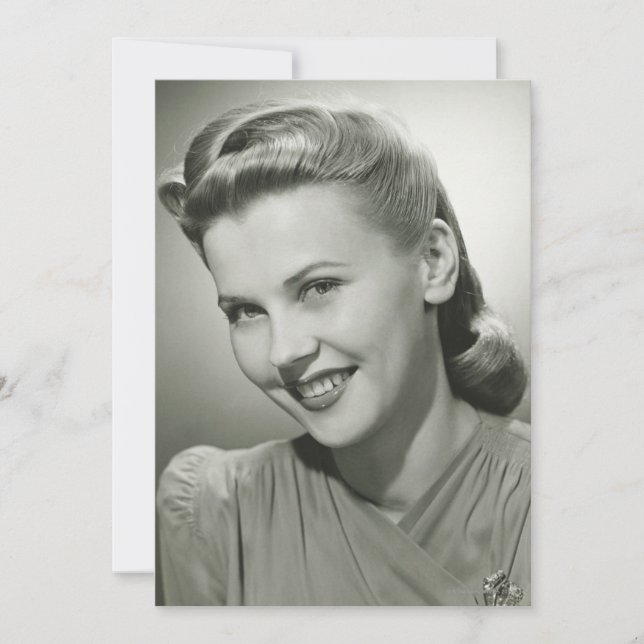 Vrouw glimlacht 2 (Voorkant)