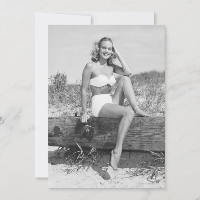 Vrouw in Bikini (Voorkant)