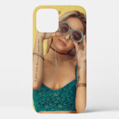 Vrouw in blauwe Gibraltar met zonnebril Case-Mate iPhone Case (Achterkant)