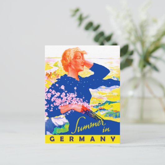 Vrouw in blauwe jurk op zomerveld in Duitsland Briefkaart (Staand voorkant)