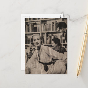 Vrouw in de bibliotheek in het tijdperk van de jar briefkaart