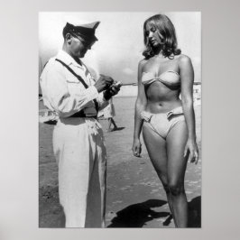 Vrouw in een Bikini Een Ticket krijgen Poster