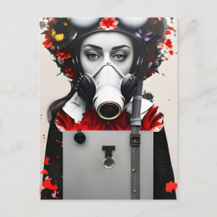 Vrouw in een gasmasker met Briefkaart met rode blo