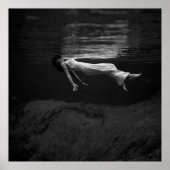 Vrouw in het water poster (Voorkant)