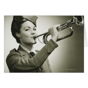 Vrouw in Soldier Uniform