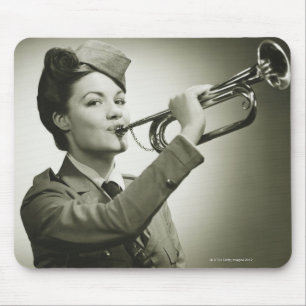 Vrouw in Soldier Uniform Muismat