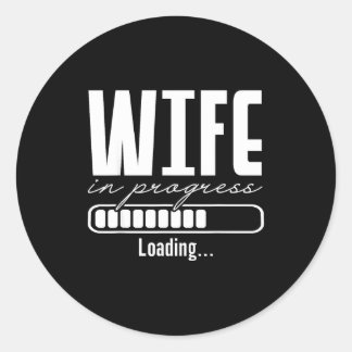 Vrouw in wording verloofd verlovingsaankondiging ronde sticker