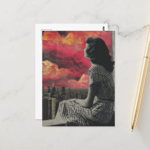 Vrouw in zwart-wit op de top van de stad briefkaart