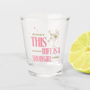 Vrouw is een showgirl vrijgezellenweekend itinerar shot glas