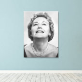 Vrouw kijkt omhoog canvas afdruk (Insitu (Houten vloer))