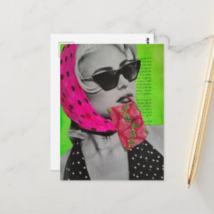 Vrouw Met Aardbeistas Mixed Media Collage Briefkaart