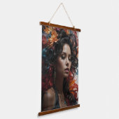 Vrouw met bloemen hangend wandkleed (Gebogen)