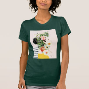 Vrouw met bloemen t-shirt