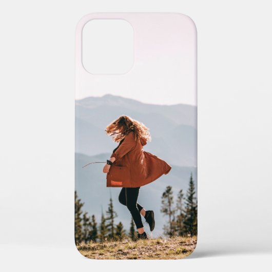 Vrouw met bruine jas Case-Mate iPhone case (Achterkant)