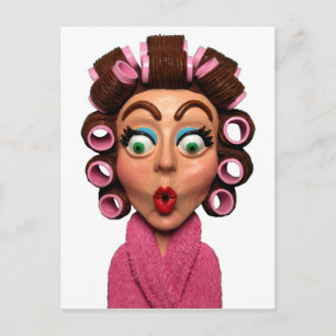 Vrouw met curlers briefkaart