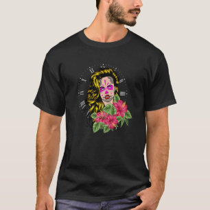 Vrouw met Hibiscus bloemen Halloween outfit T-shirt