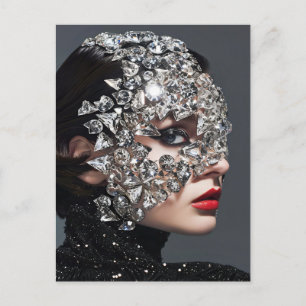 Vrouw met Kristallen Masker Versierd met Minerale Feestdagenkaart